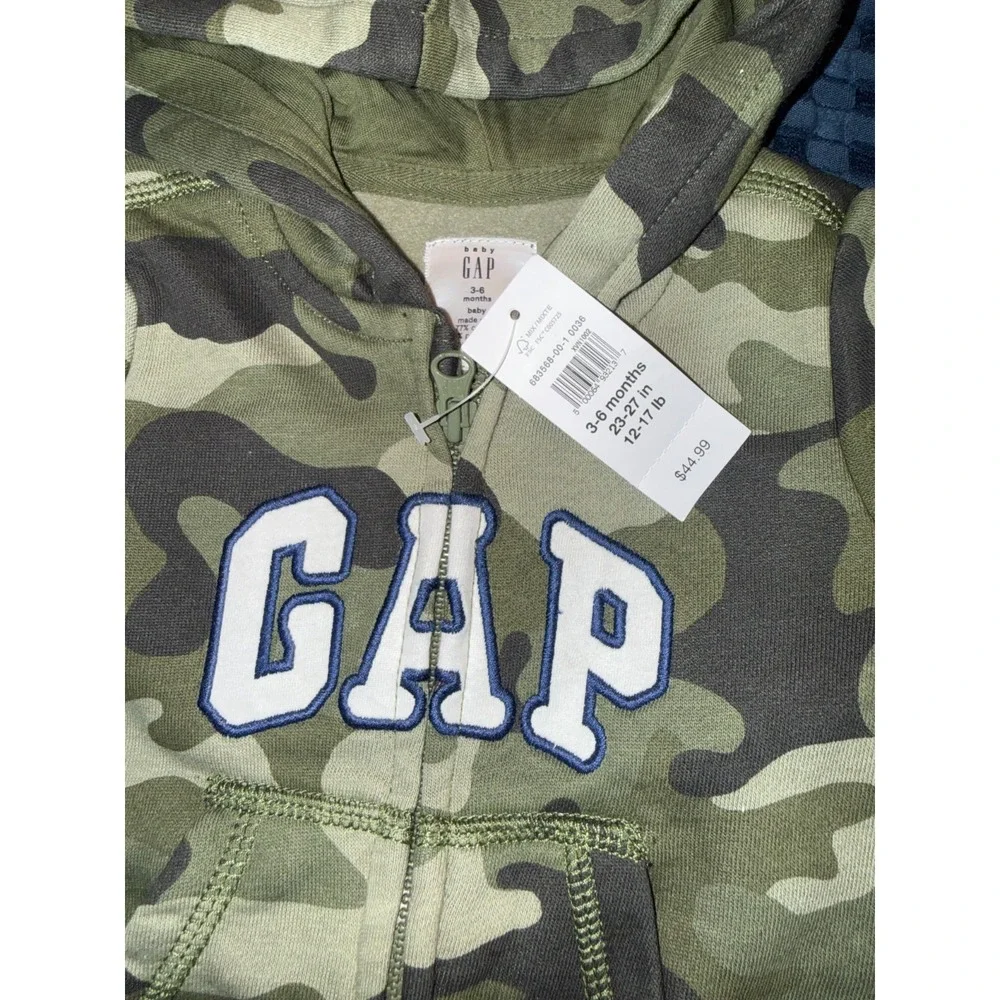 MSRP $45 NEW 3-6 Months Boys Camo Baby Gap Bodysuit Zipper Embroidered NWT